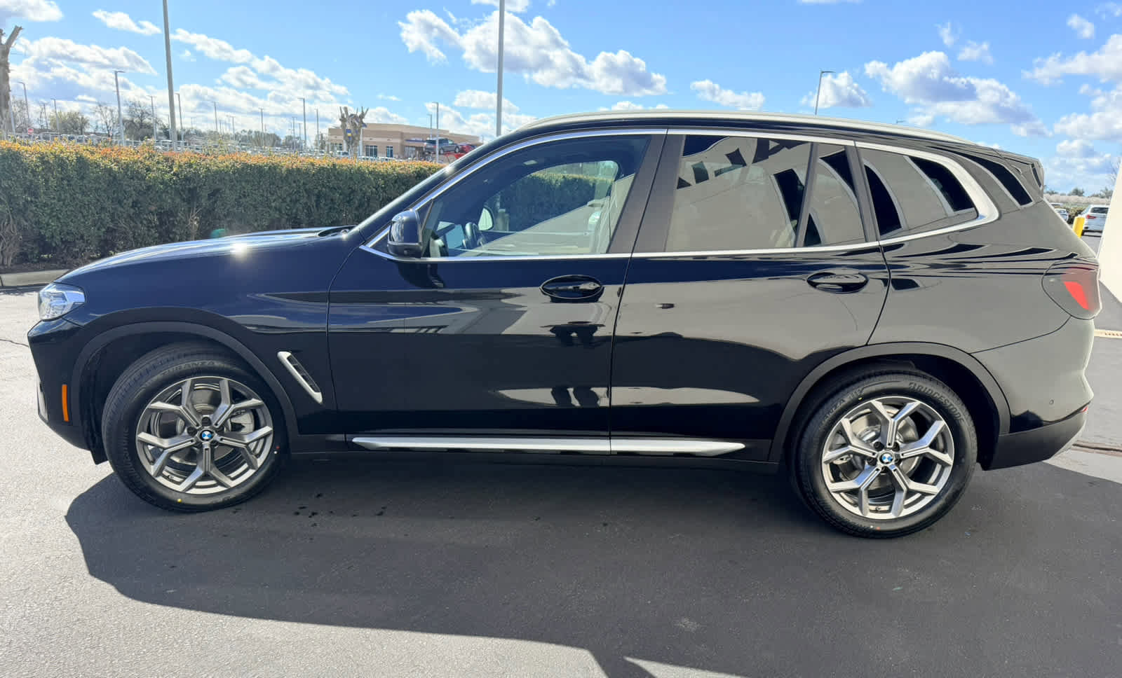 Used 2023 BMW X3 sDrive30i w/ Convenience Package image 3