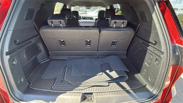 New 2026 Chevrolet Traverse High Country w/ LPO, Floor Liner Package image 7
