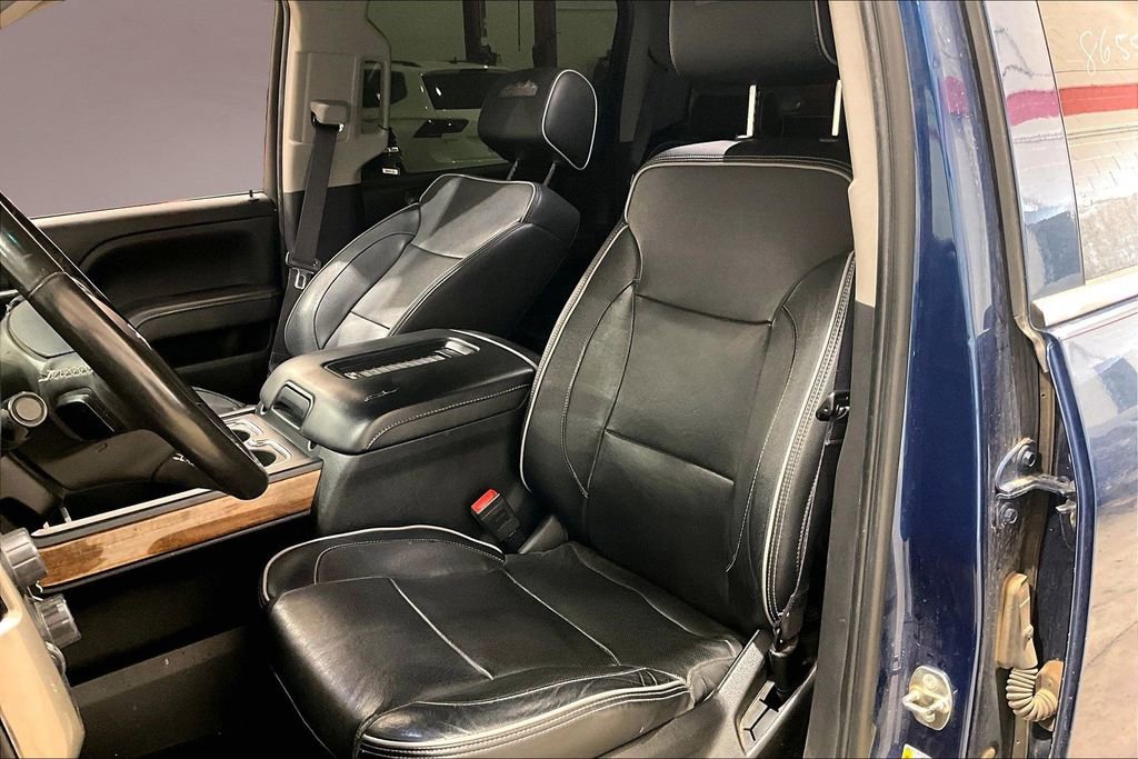 Used 2017 Chevrolet Silverado 1500 High Country AWD/4WD image 20