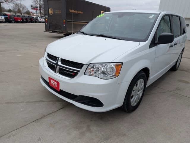 Used 2019 Dodge Grand Caravan SE w/ UConnect Hands-Free Group image 32