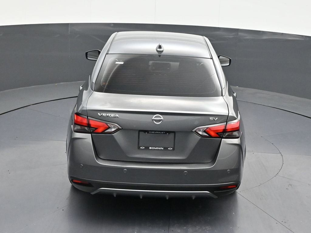 Used 2021 Nissan Versa SV FWD image 13