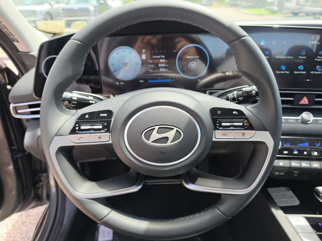New 2026 Hyundai Elantra Limited FWD image 24