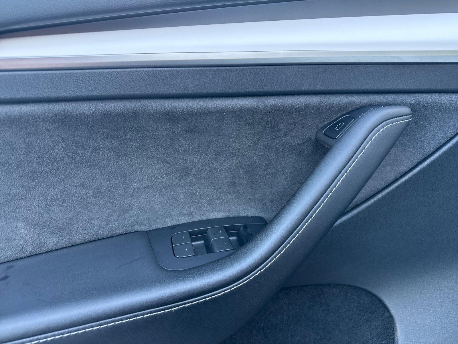 Used 2023 Tesla Model Y Performance image 11