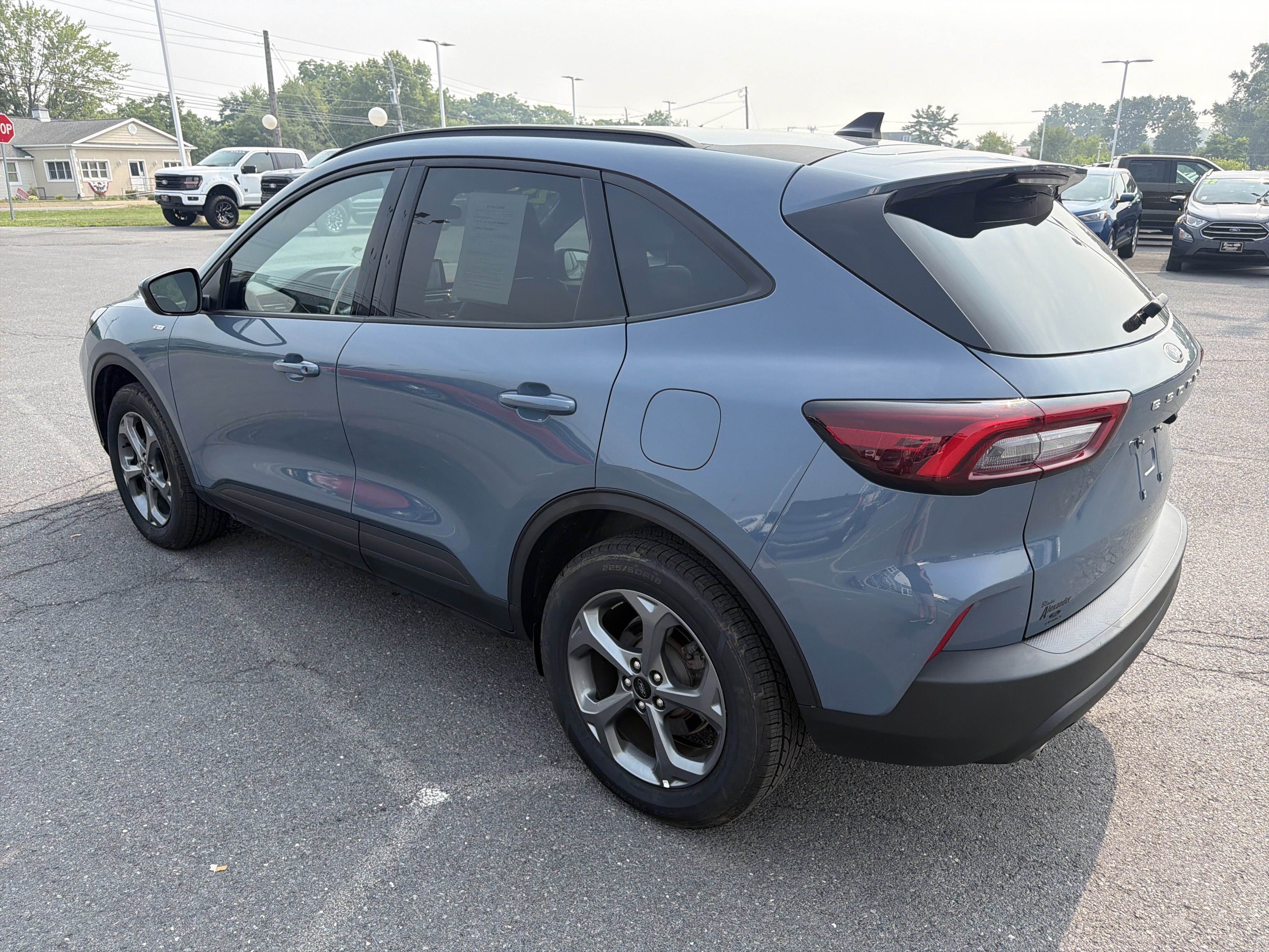 Used 2025 Ford Escape ST-Line Select AWD/4WD image 7