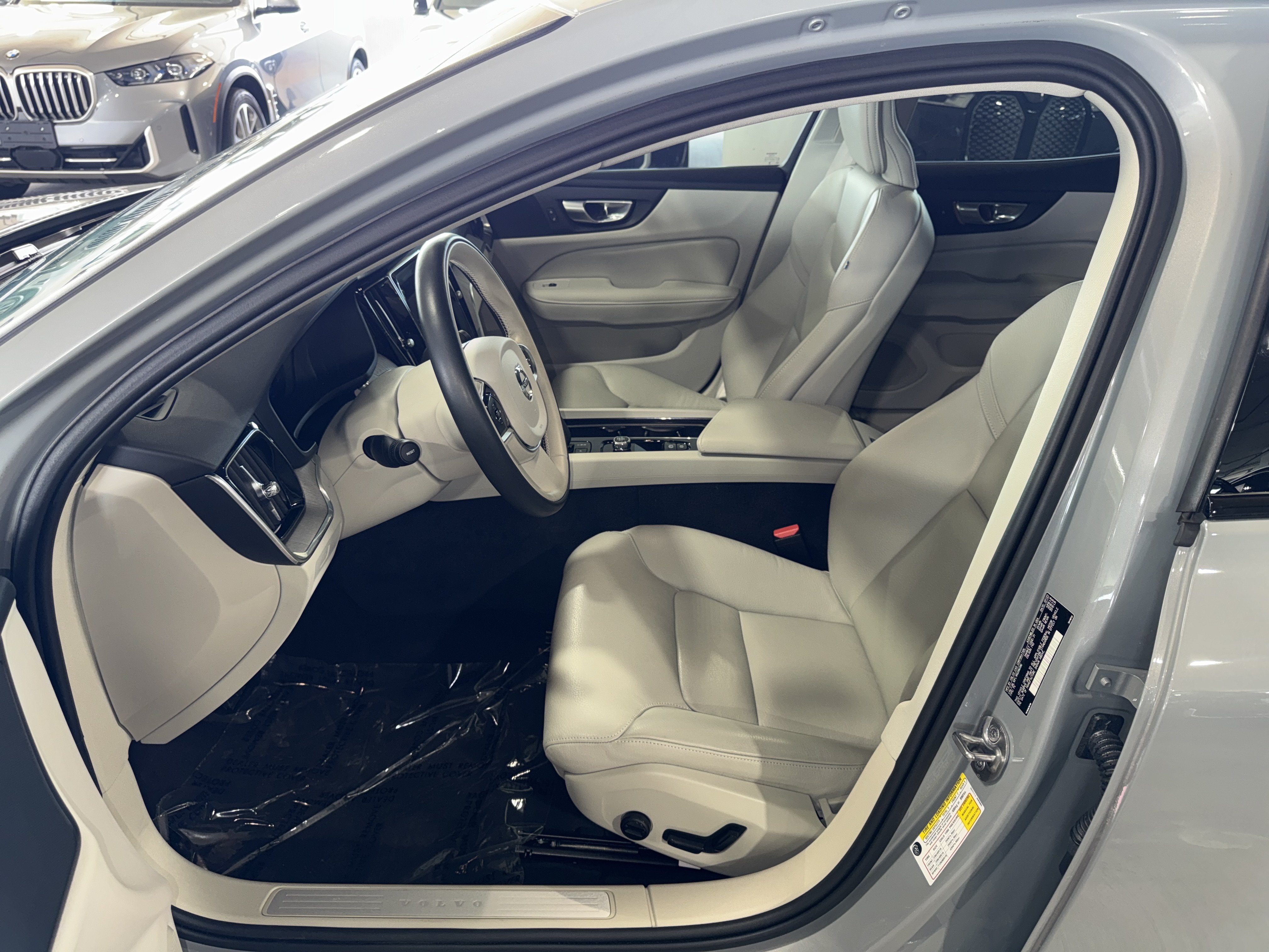 Used 2024 Volvo S60 B5 Plus w/ Climate Package FWD image 18