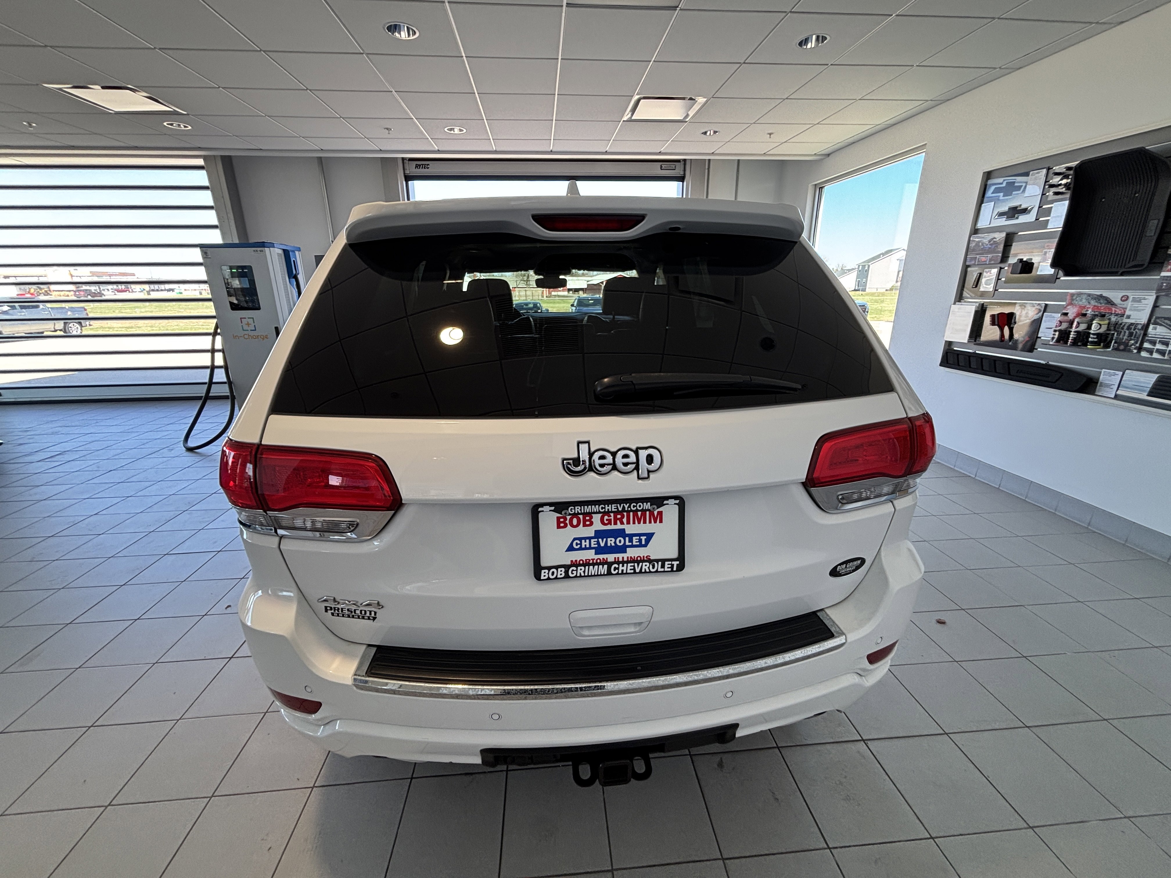 Used 2020 Jeep Grand Cherokee Overland image 4