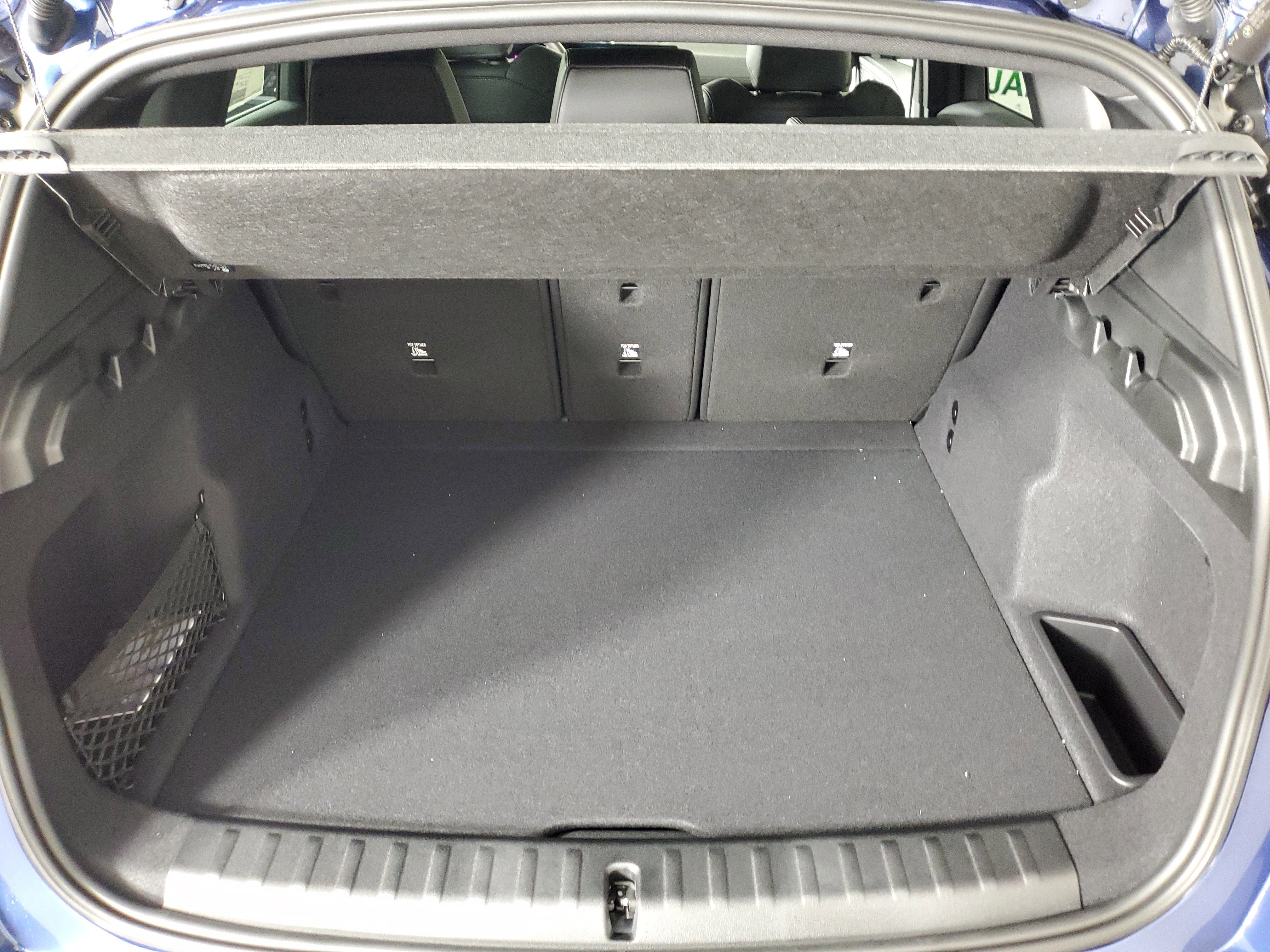 New 2025 BMW X1 xDrive28i w/ Technology Package AWD/4WD image 10