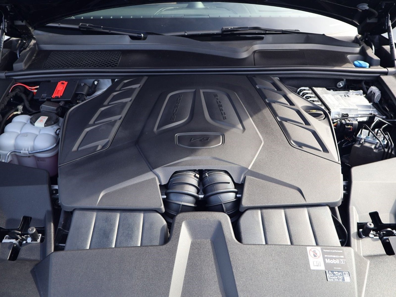 New 2026 Porsche Cayenne GTS AWD/4WD image 26