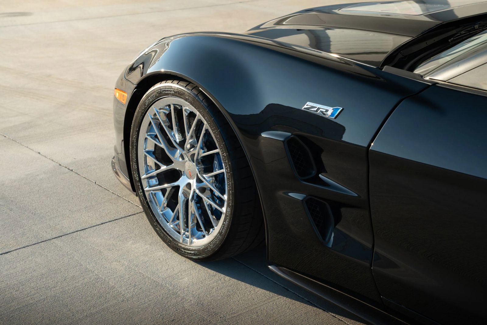 Used 2010 Chevrolet Corvette ZR1 w/ Preferred Equipment Group image 33