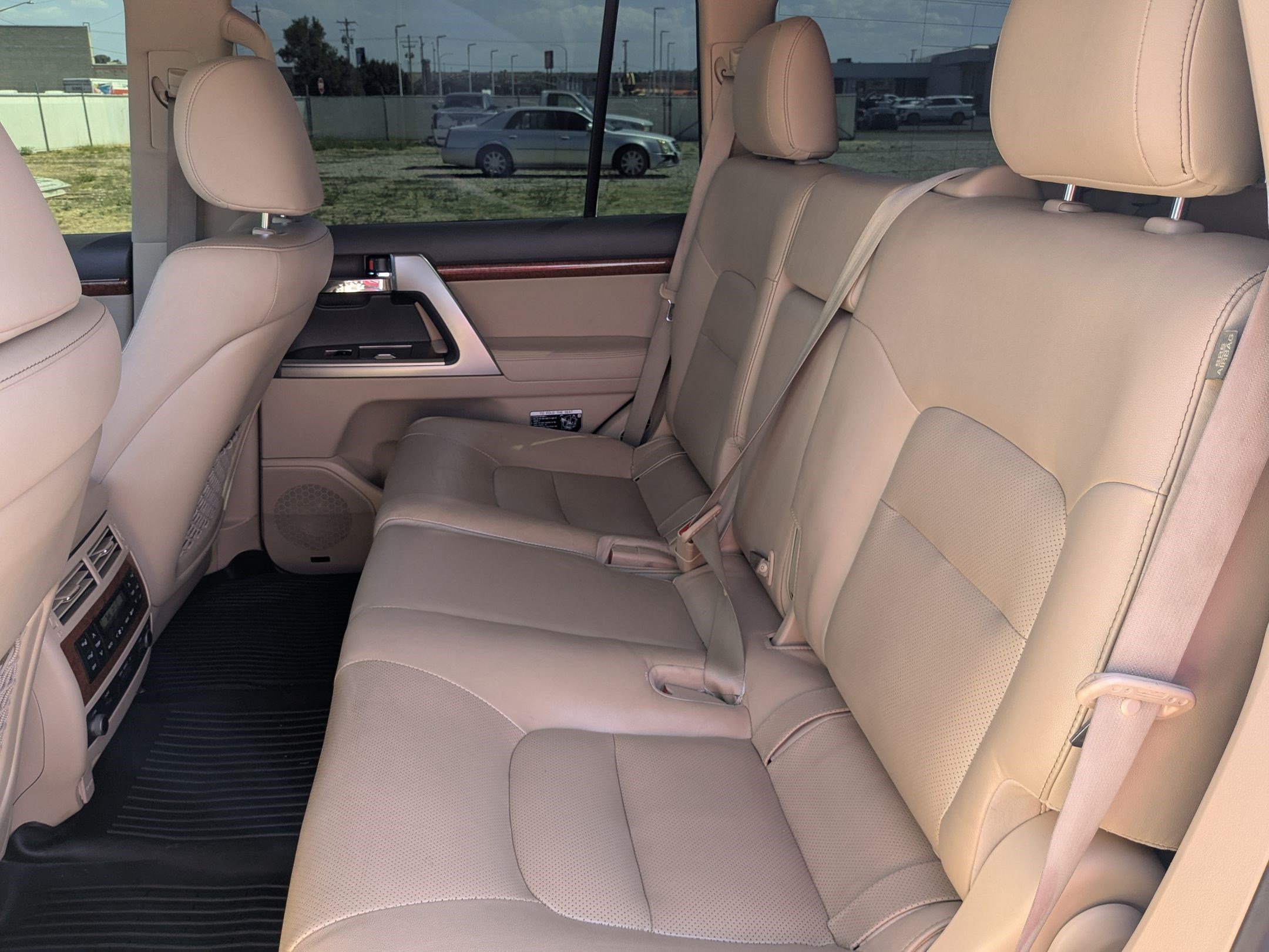 Used 2013 Toyota Land Cruiser AWD/4WD image 35