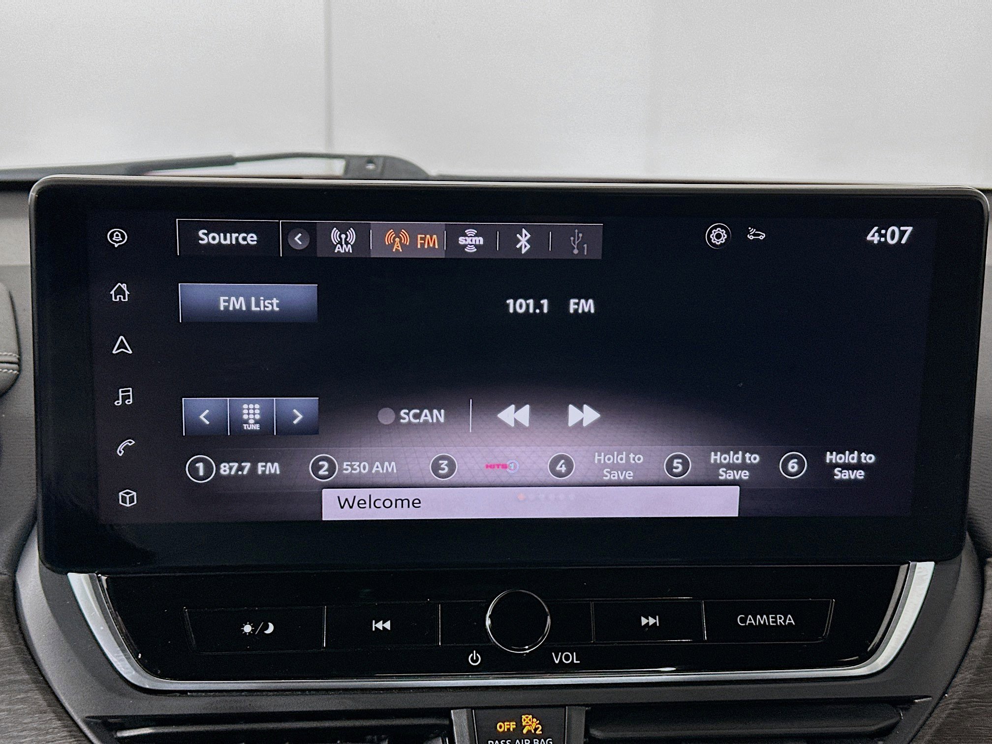 Used 2023 Nissan Altima 2.5 SV w/ SV Premium Package image 19