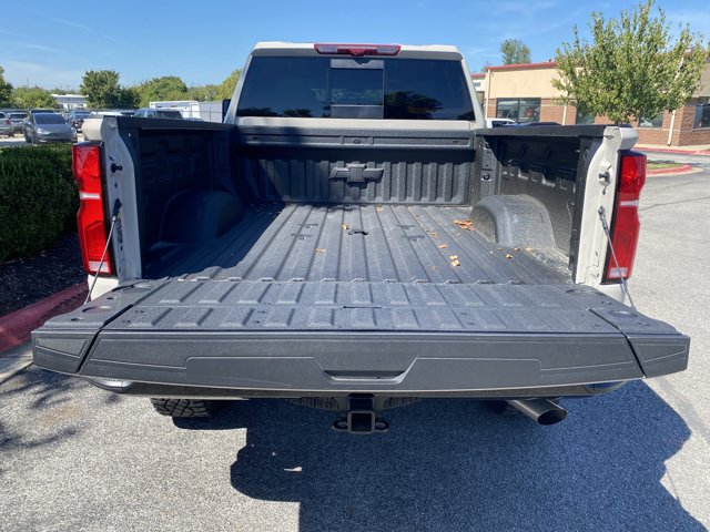 Used 2026 Chevrolet Silverado 2500 ZR2 AWD/4WD image 9