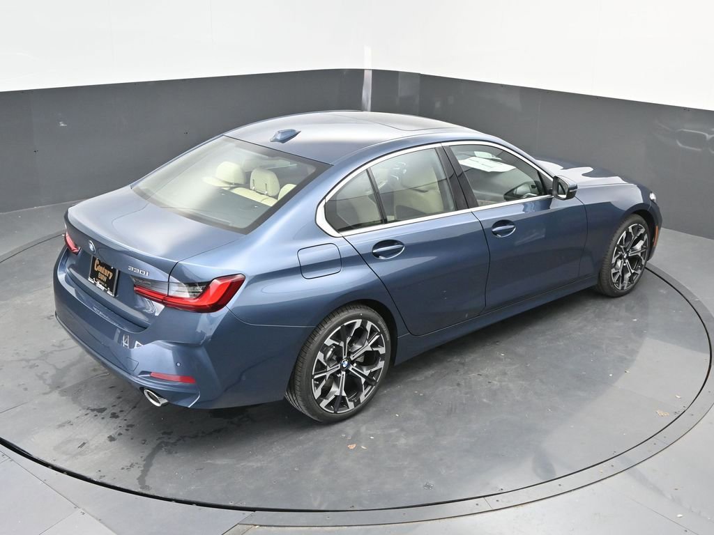 Certified 2025 BMW 330i Sedan w/ Premium Package image 36
