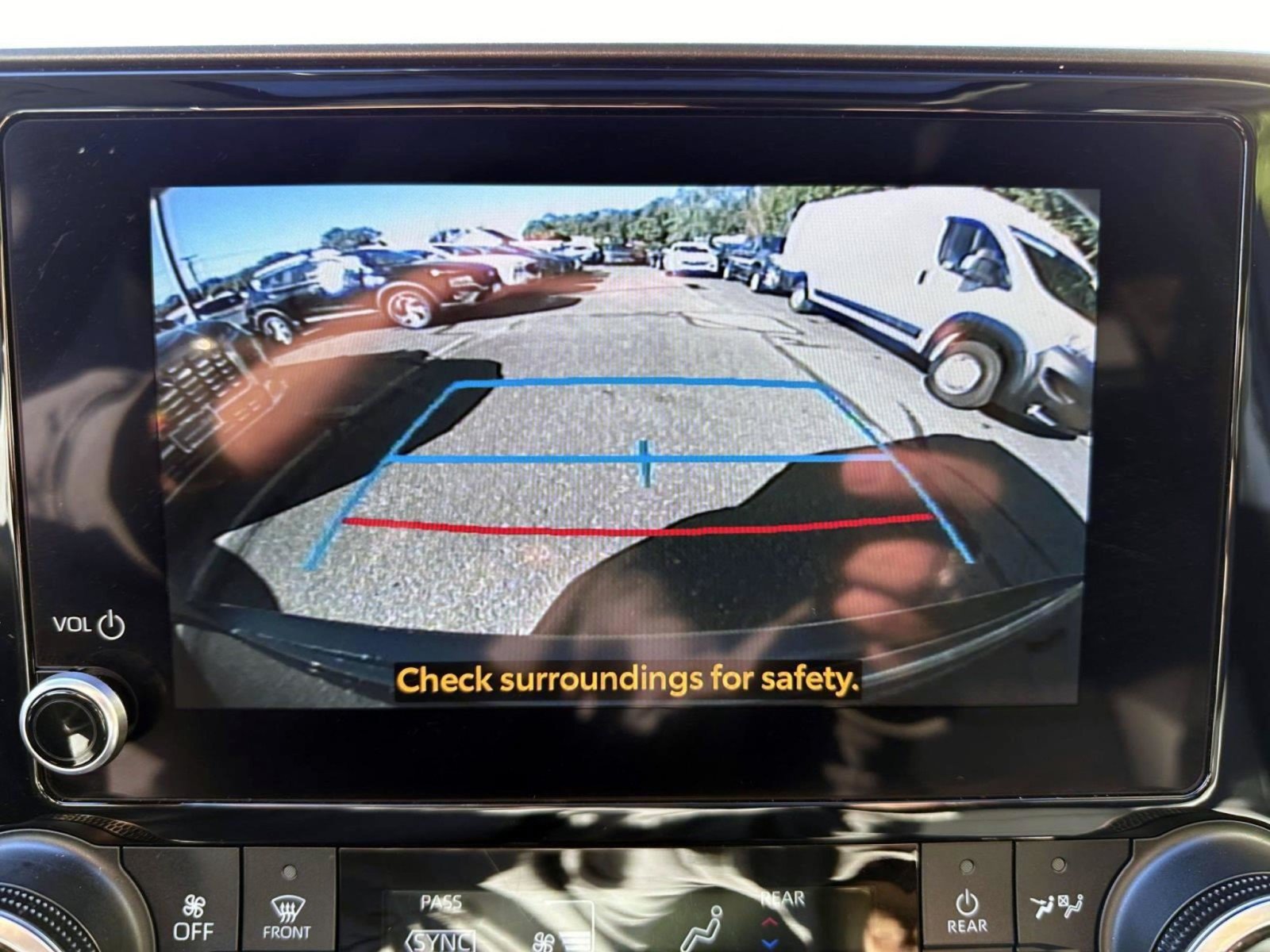 Used 2024 Toyota Highlander XLE AWD/4WD image 22