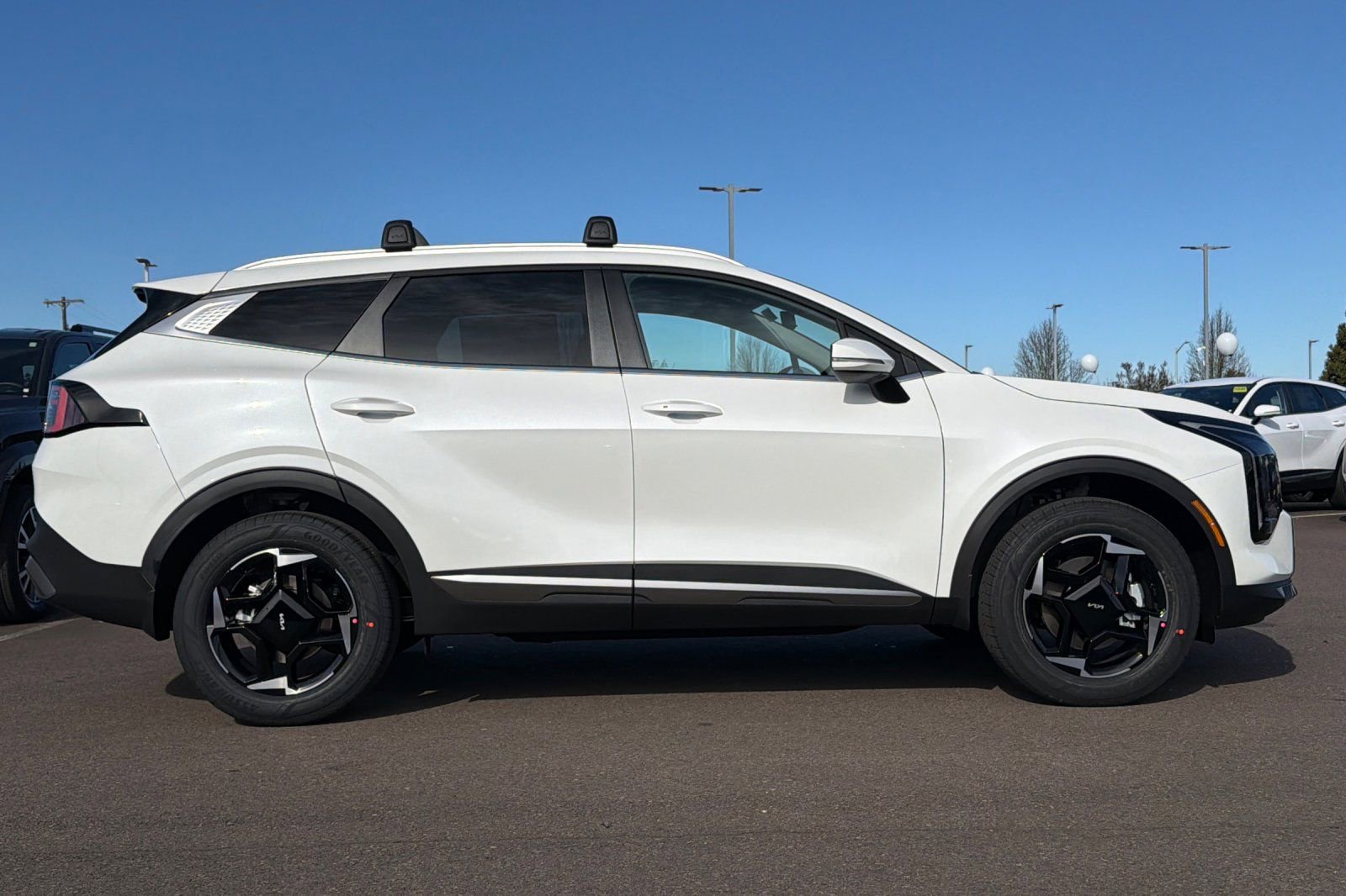 New 2026 Kia Sportage EX AWD/4WD image 4
