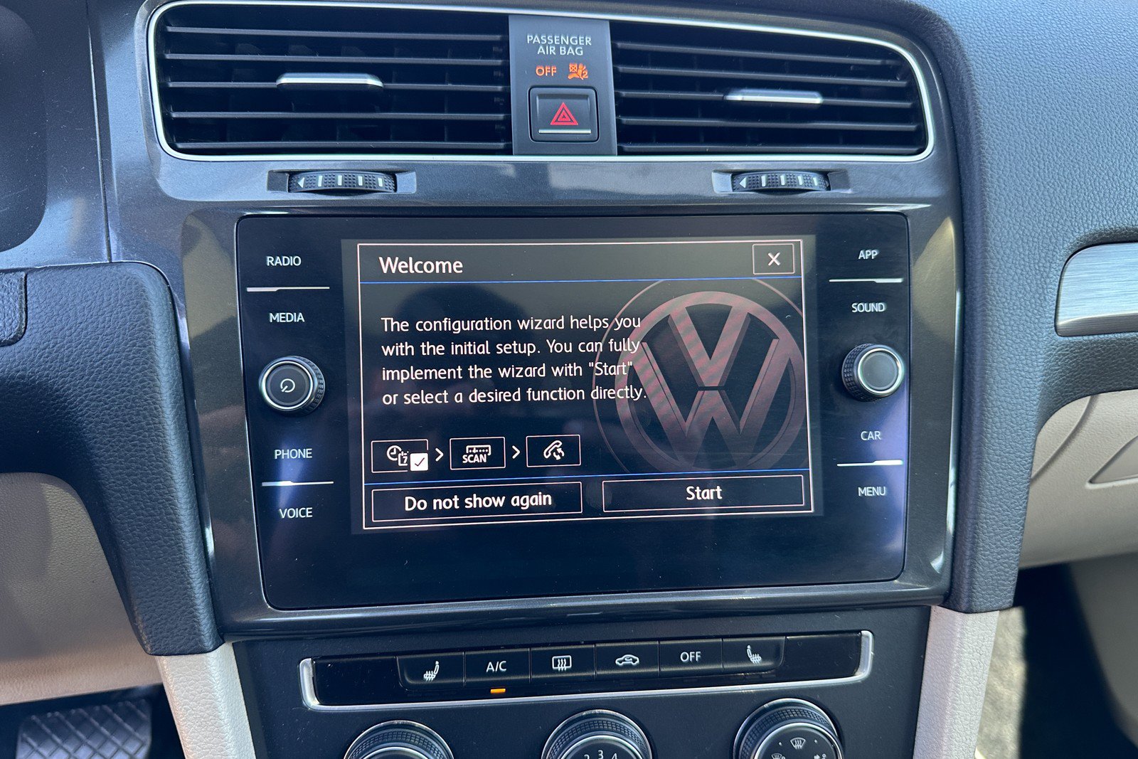 Used 2018 Volkswagen Golf SE FWD image 18
