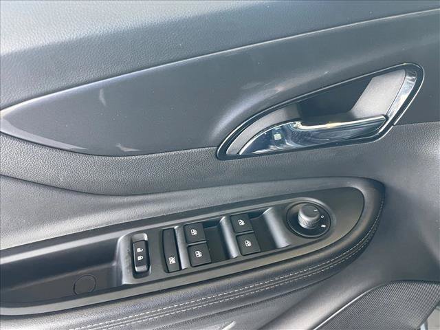 Used 2018 Buick Encore Sport Touring w/ Safety Package AWD/4WD image 18