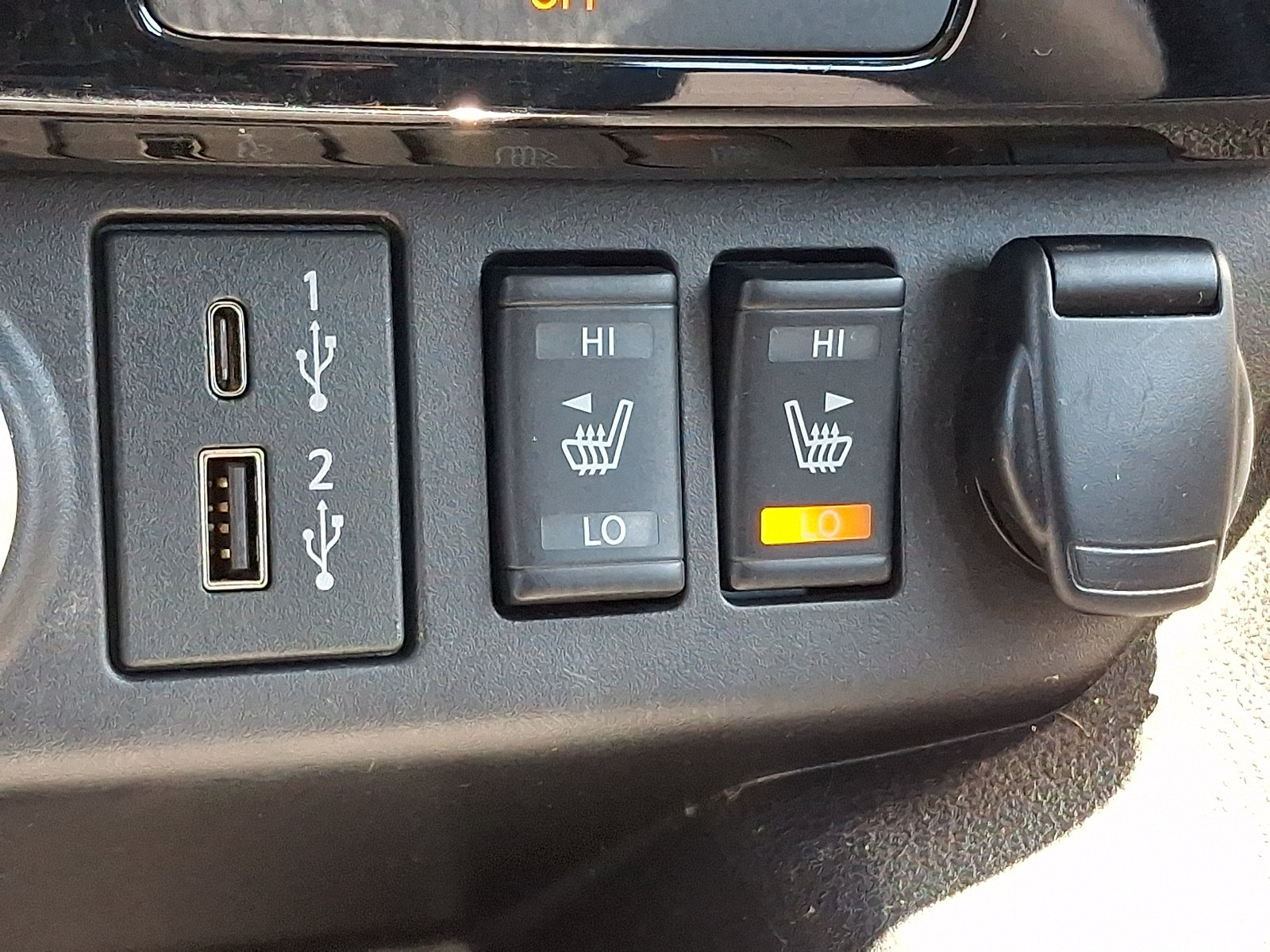 Certified 2021 Nissan Leaf SV FWD image 24