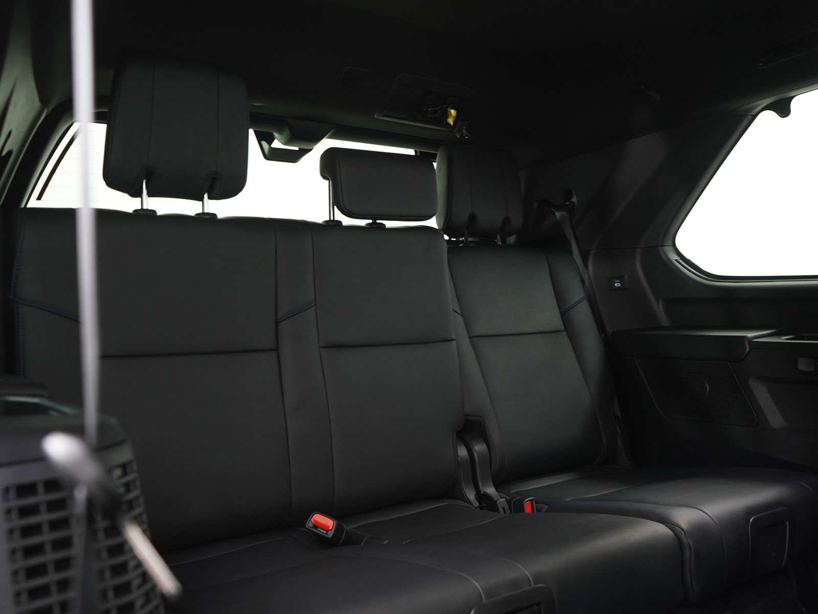 Used 2025 Toyota Sequoia Platinum AWD/4WD image 13