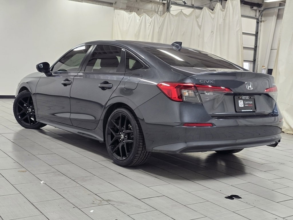 Used 2023 Honda Civic Sport image 13