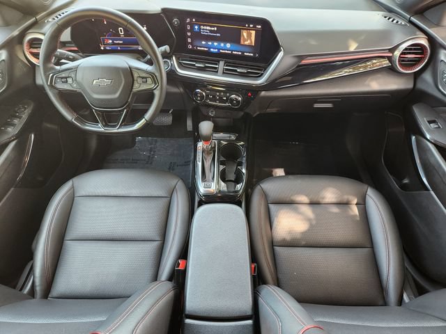 Used 2024 Chevrolet Trax RS FWD image 26