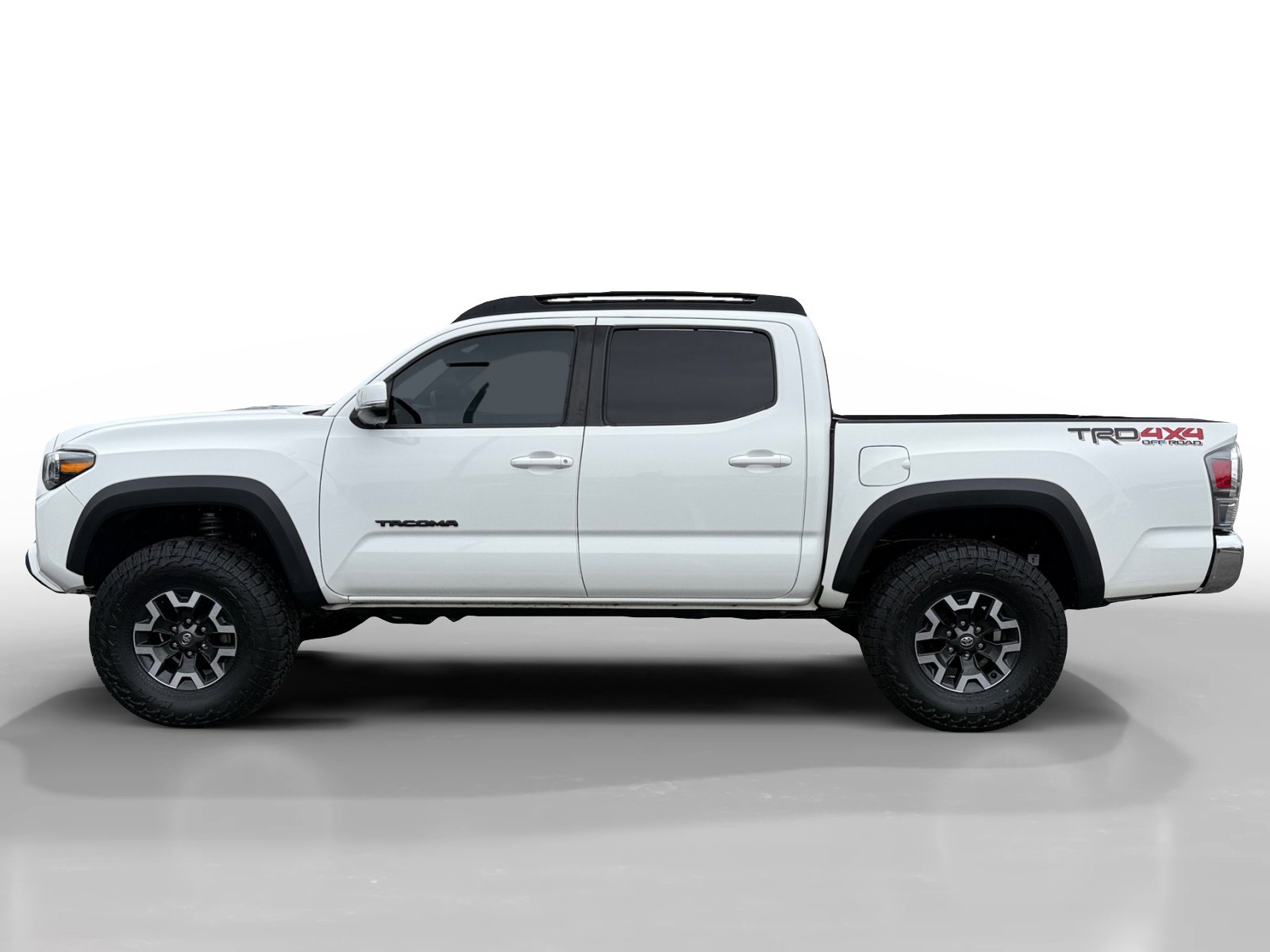 Used 2023 Toyota Tacoma TRD Off-Road image 2