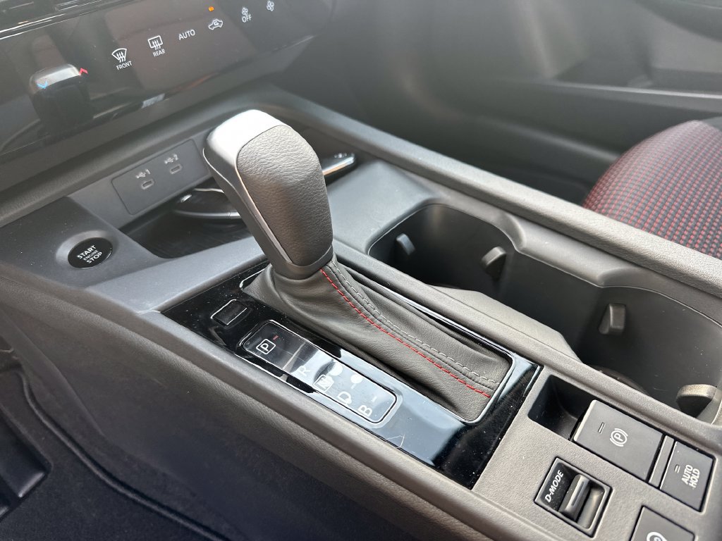 Certified 2027 Nissan Sentra SR w/ Floor Mat Package FWD image 28