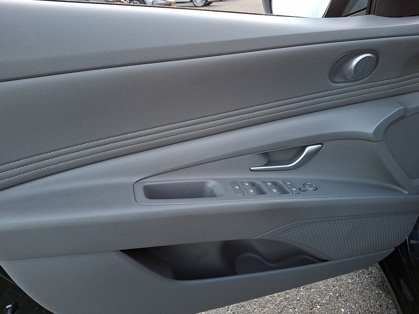 Used 2023 Hyundai Elantra SEL w/ Convenience Package FWD image 12