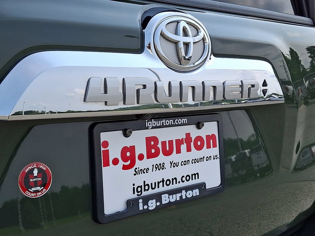 Used 2022 Toyota 4Runner Limited AWD/4WD image 35