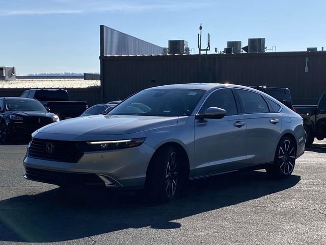 Used 2023 Honda Accord Touring image 8