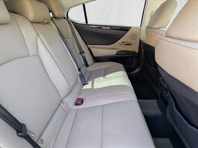 Used 2020 Lexus ES 300h w/ Premium Package image 20
