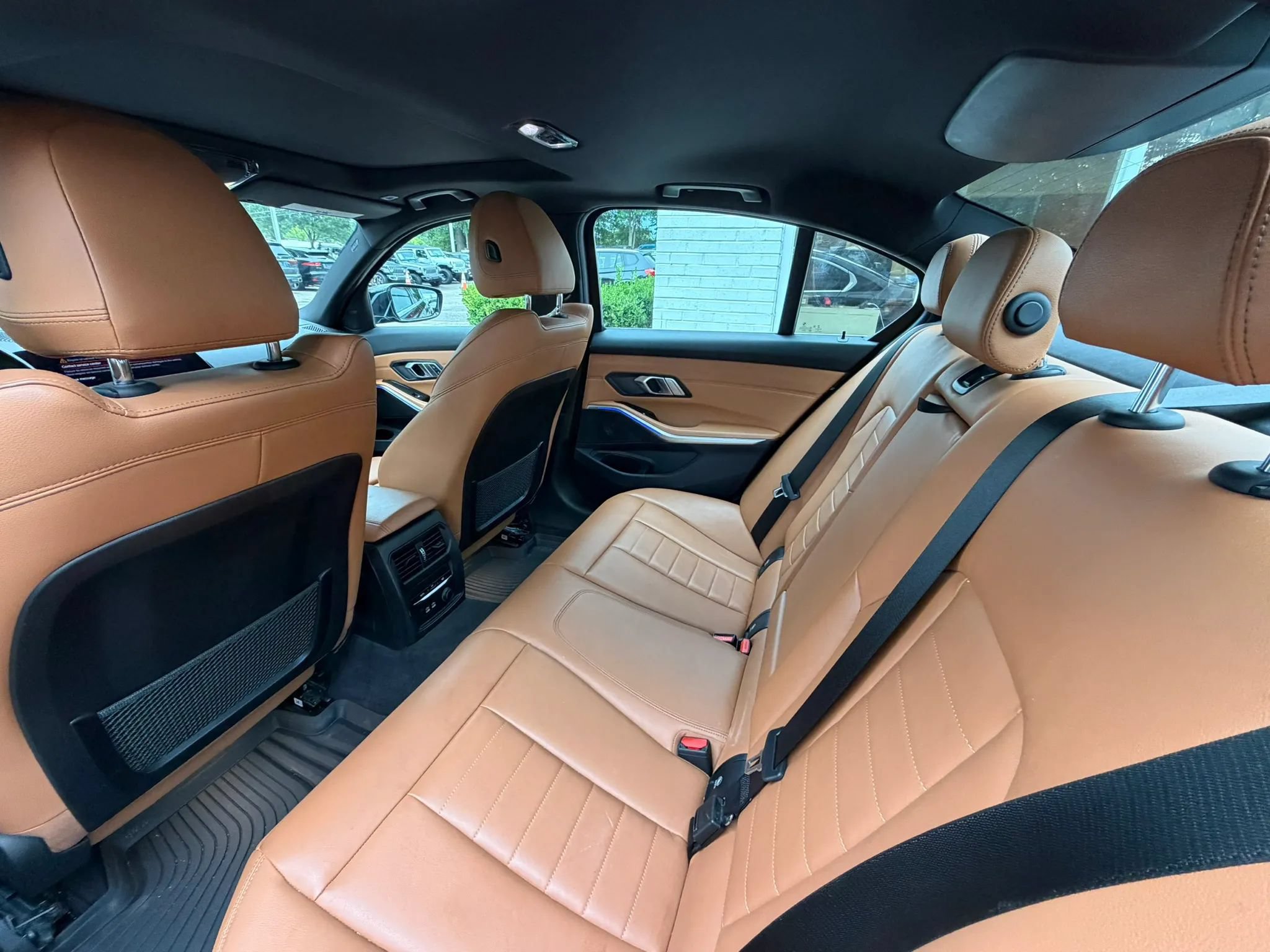 Used 2019 BMW 330i xDrive Sedan w/ Convenience Package AWD/4WD image 18