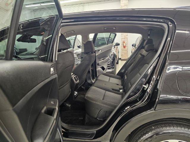 Used 2021 Kia Sportage LX FWD image 29