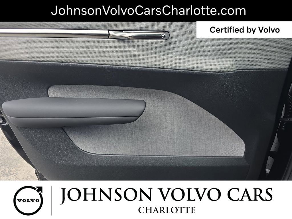 Certified 2025 Volvo EX30 Ultra w/ Climate Package image 26