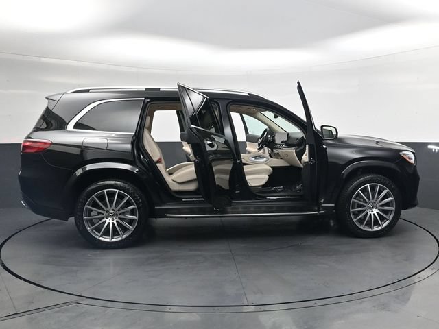 Used 2026 Mercedes-Benz GLS 450 4MATIC image 38