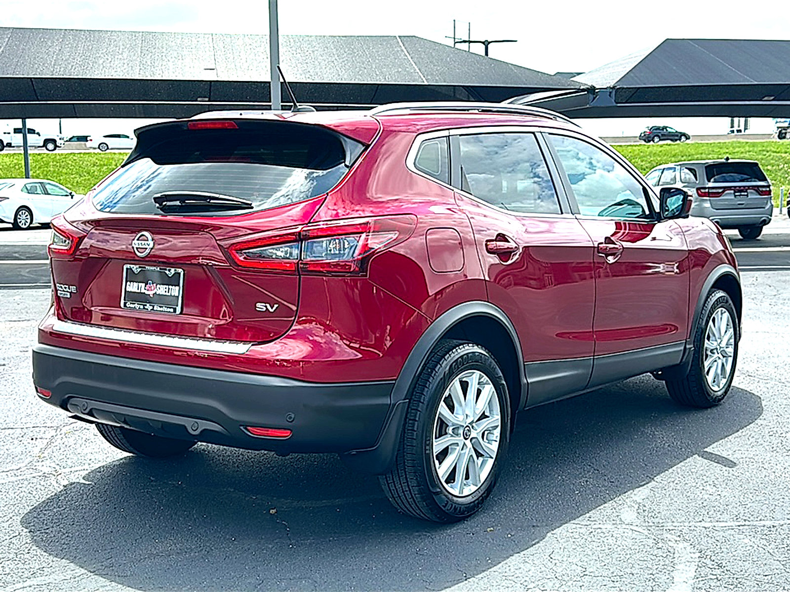 Used 2022 Nissan Rogue Sport SV w/ Technology Package FWD image 8
