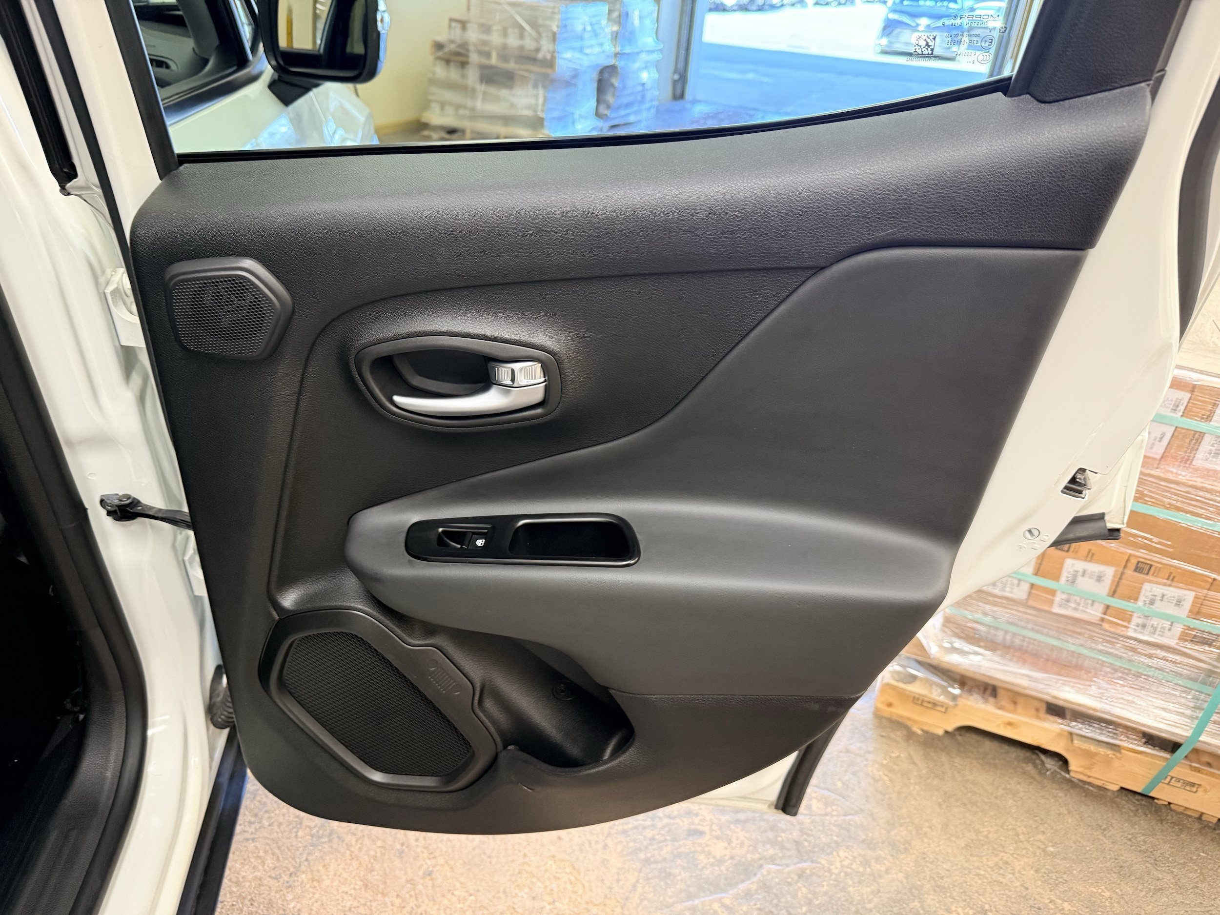 Used 2022 Jeep Renegade Limited w/ Sun, Sound & Wheels Group AWD/4WD image 13