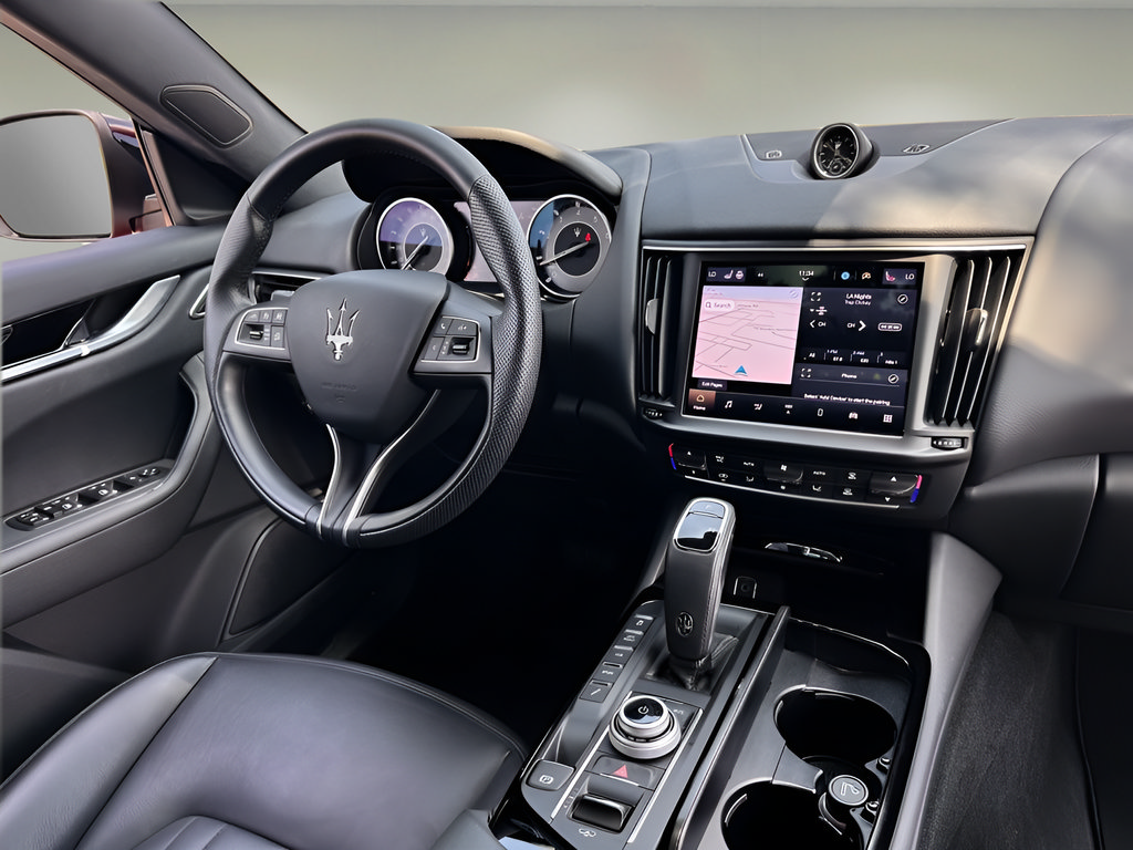 Used 2023 Maserati Levante GT AWD/4WD image 7