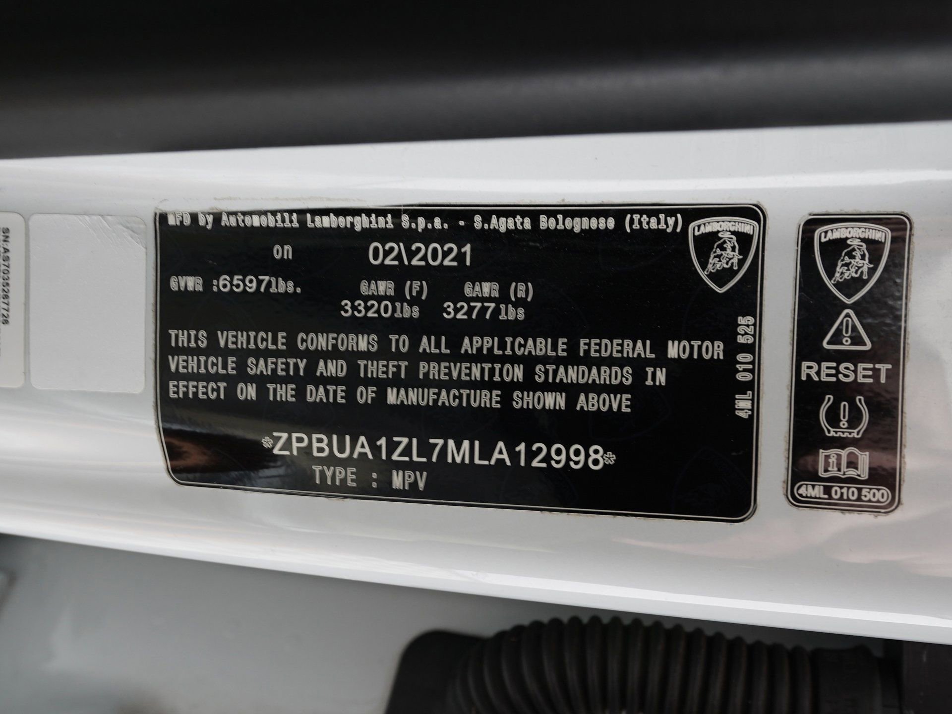 Used 2021 Lamborghini Urus image 35