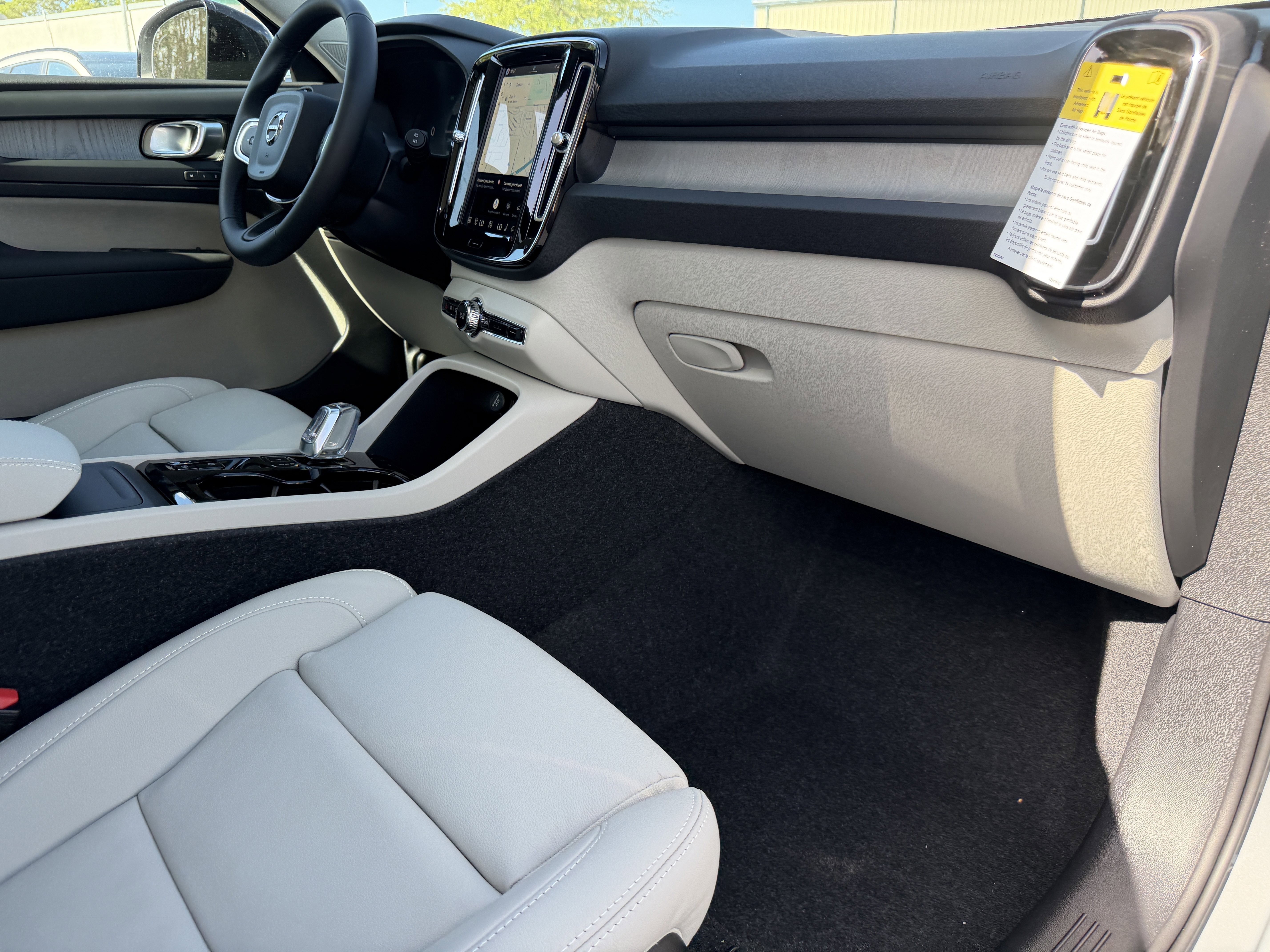 New 2026 Volvo XC40 B5 Plus w/ Climate Package AWD/4WD image 11