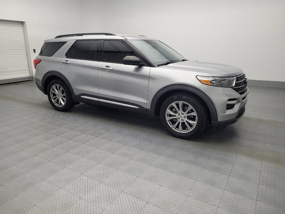 Used 2020 Ford Explorer XLT w/ Equipment Group 202A image 11