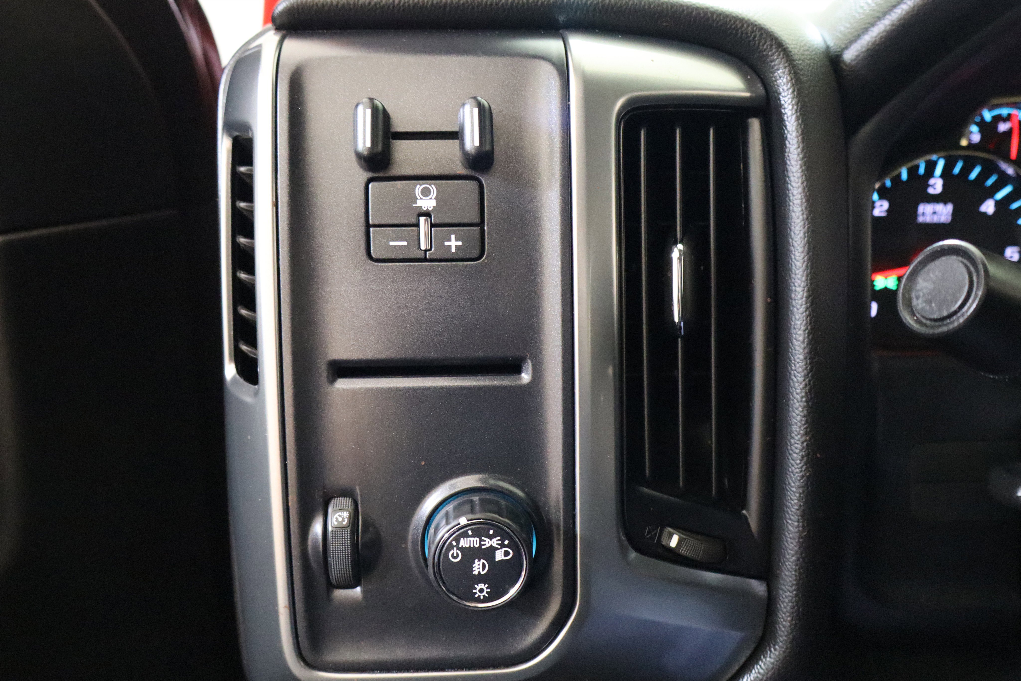 Used 2017 Chevrolet Silverado 1500 LT w/ All Star Edition image 30