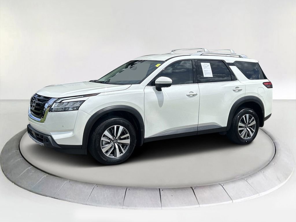 Used 2024 Nissan Pathfinder SL