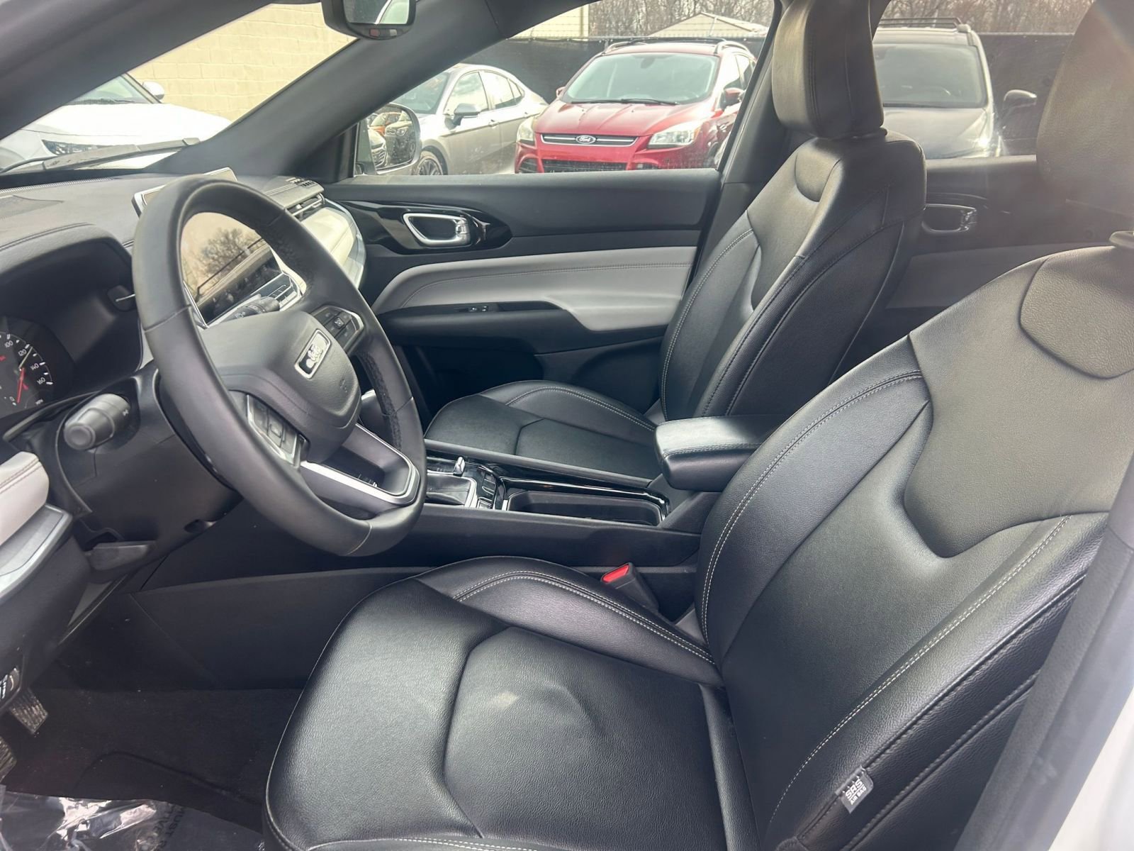 Used 2025 Jeep Compass Limited AWD/4WD image 28