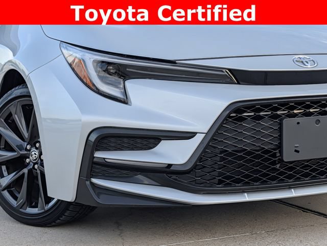 Certified 2025 Toyota Corolla SE w/ SE Premium Package FWD image 3