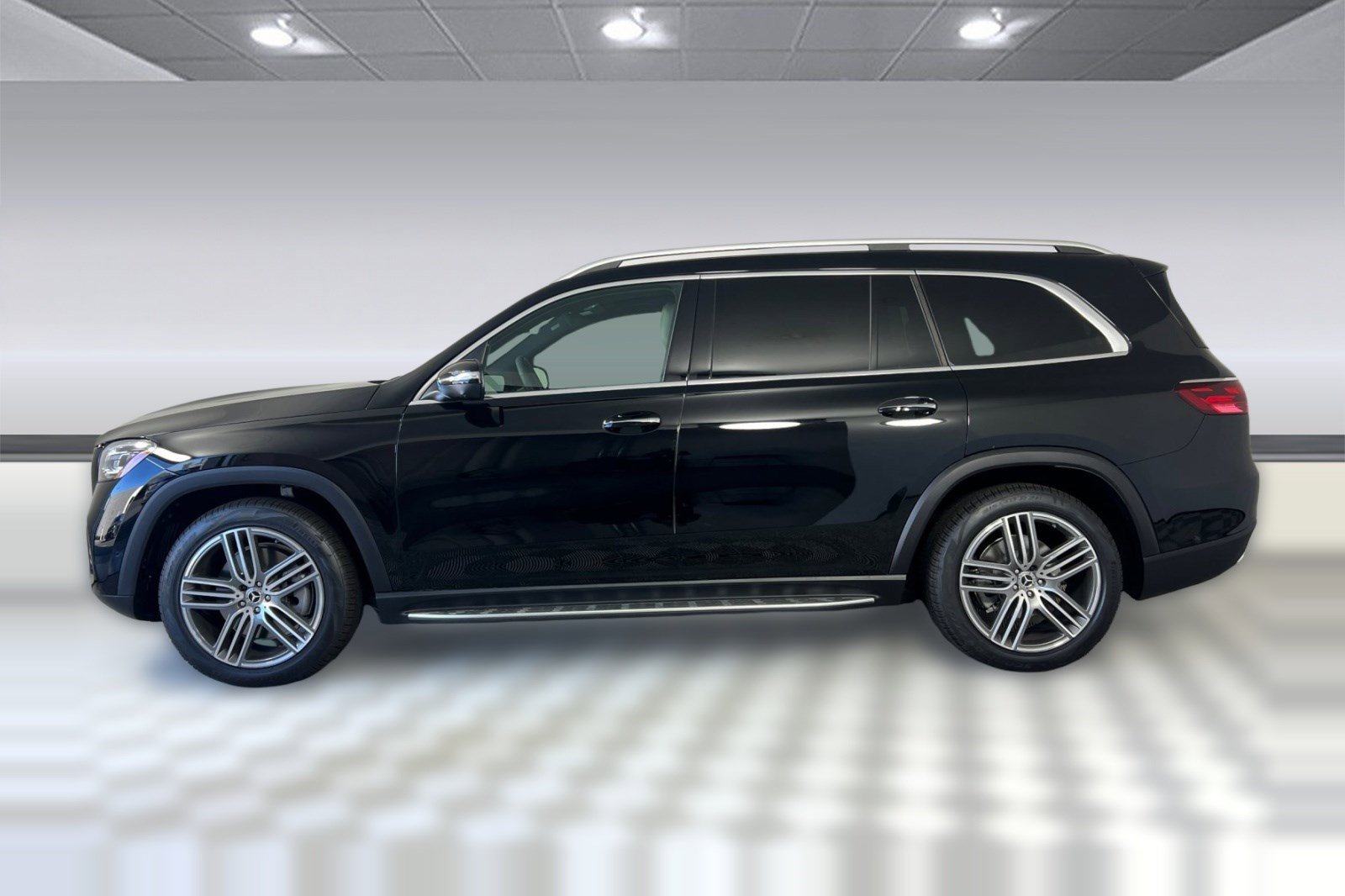 Used 2026 Mercedes-Benz GLS 450 GLS 450 image 2