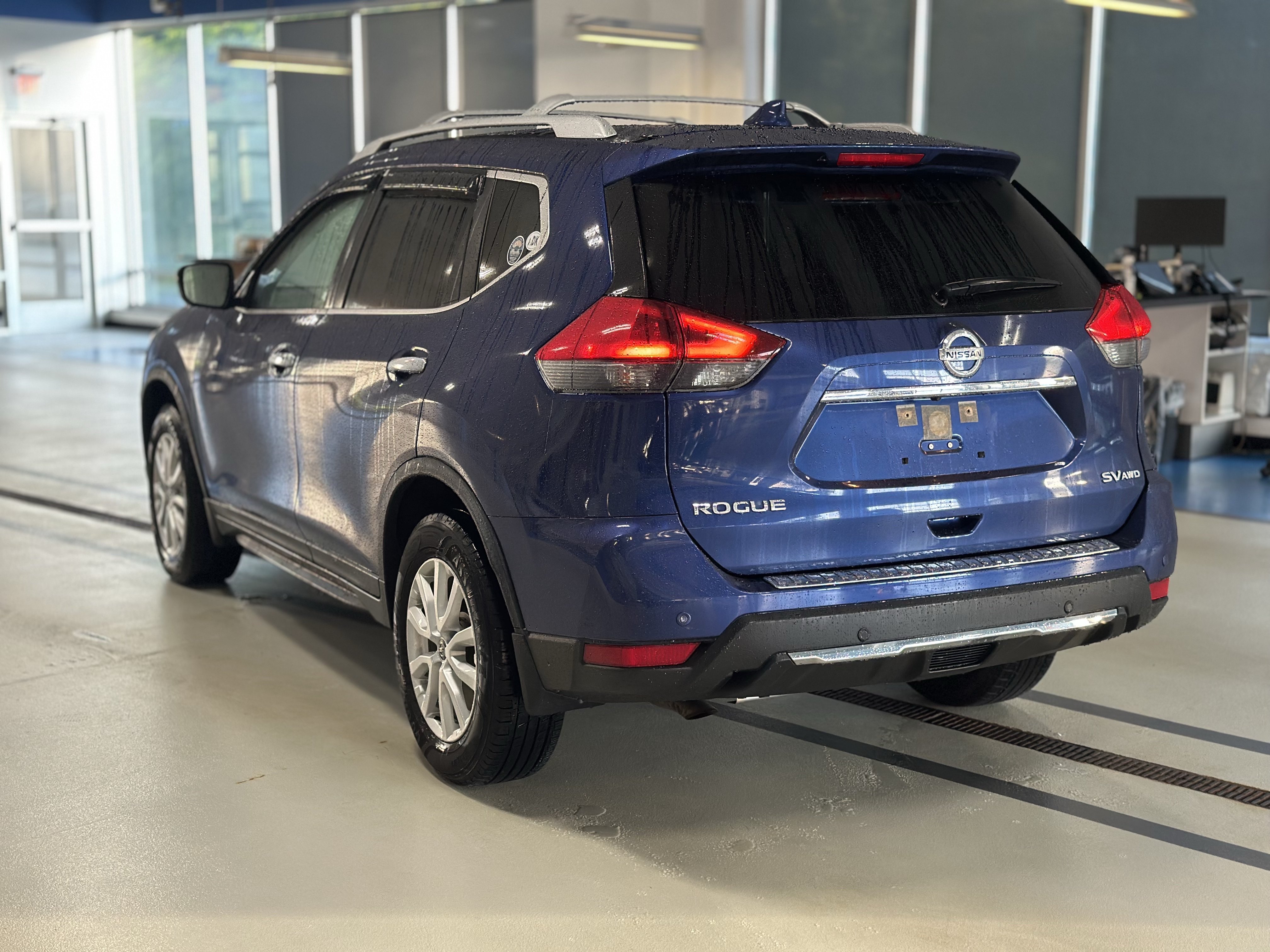 Used 2020 Nissan Rogue SV AWD/4WD image 8