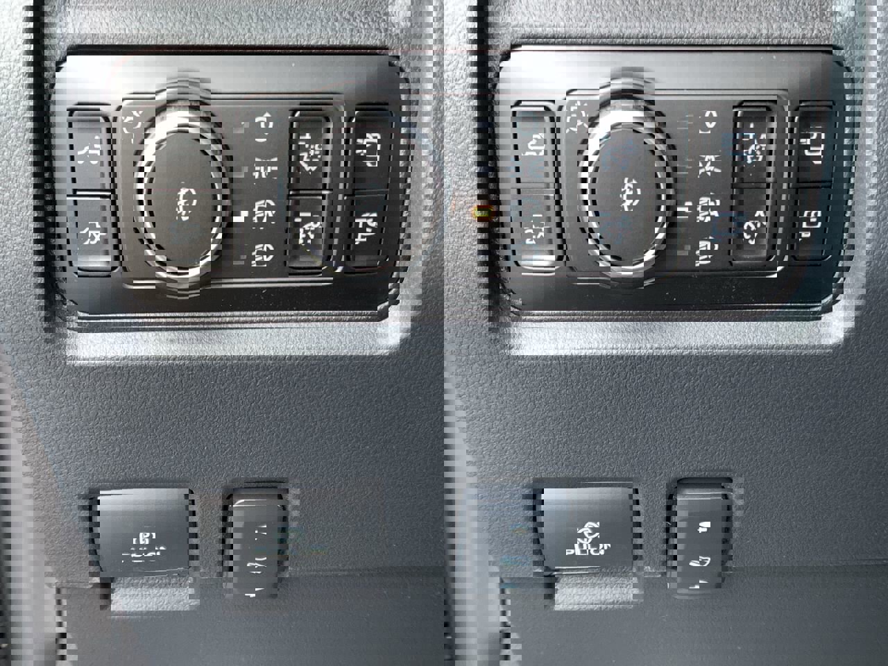 New 2026 Ford F250 Lariat w/ FX4 Off-Road Package image 31