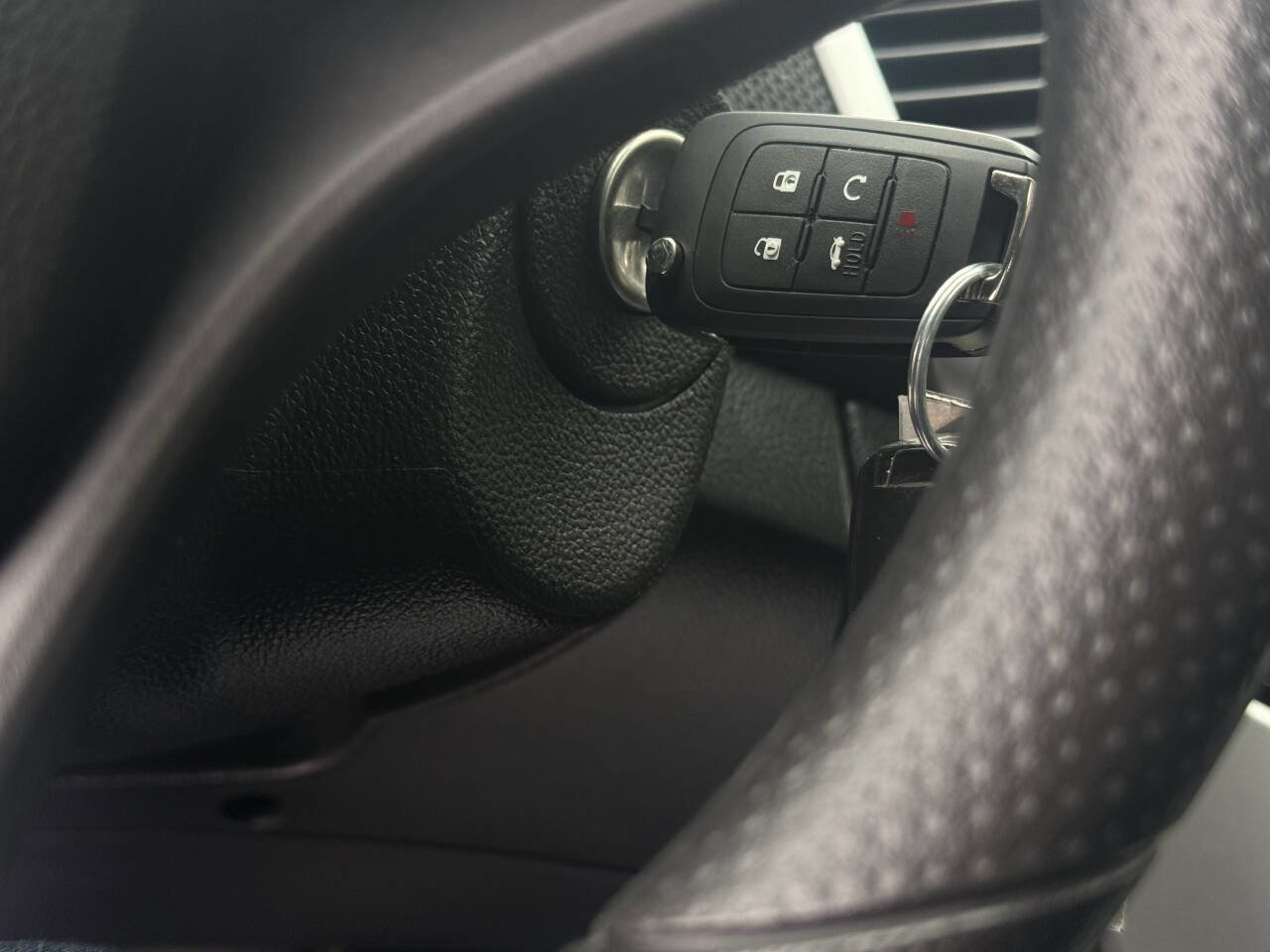 Used 2015 Chevrolet Cruze LT image 27