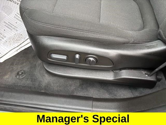 Used 2022 Chevrolet Traverse LT w/ LPO, Floor Liner Package image 12
